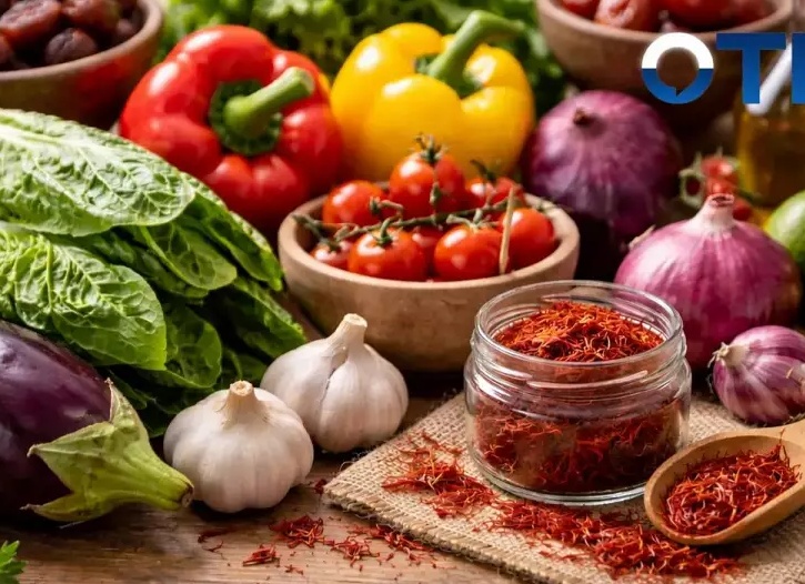 Какие продукты могут исчезнуть из российских магазинов в ближайшее время: стоит ли закупаться?